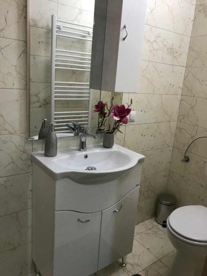 36 * Braşov