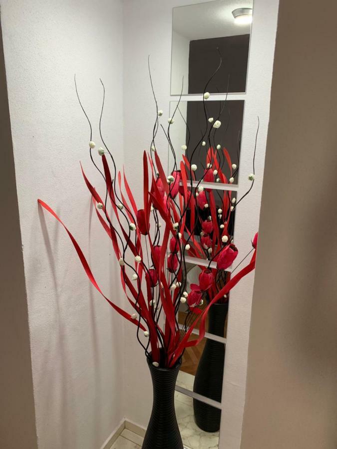 36 Apartament *