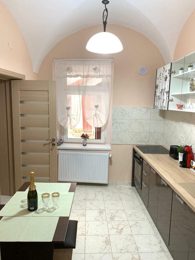 36 * Braşov